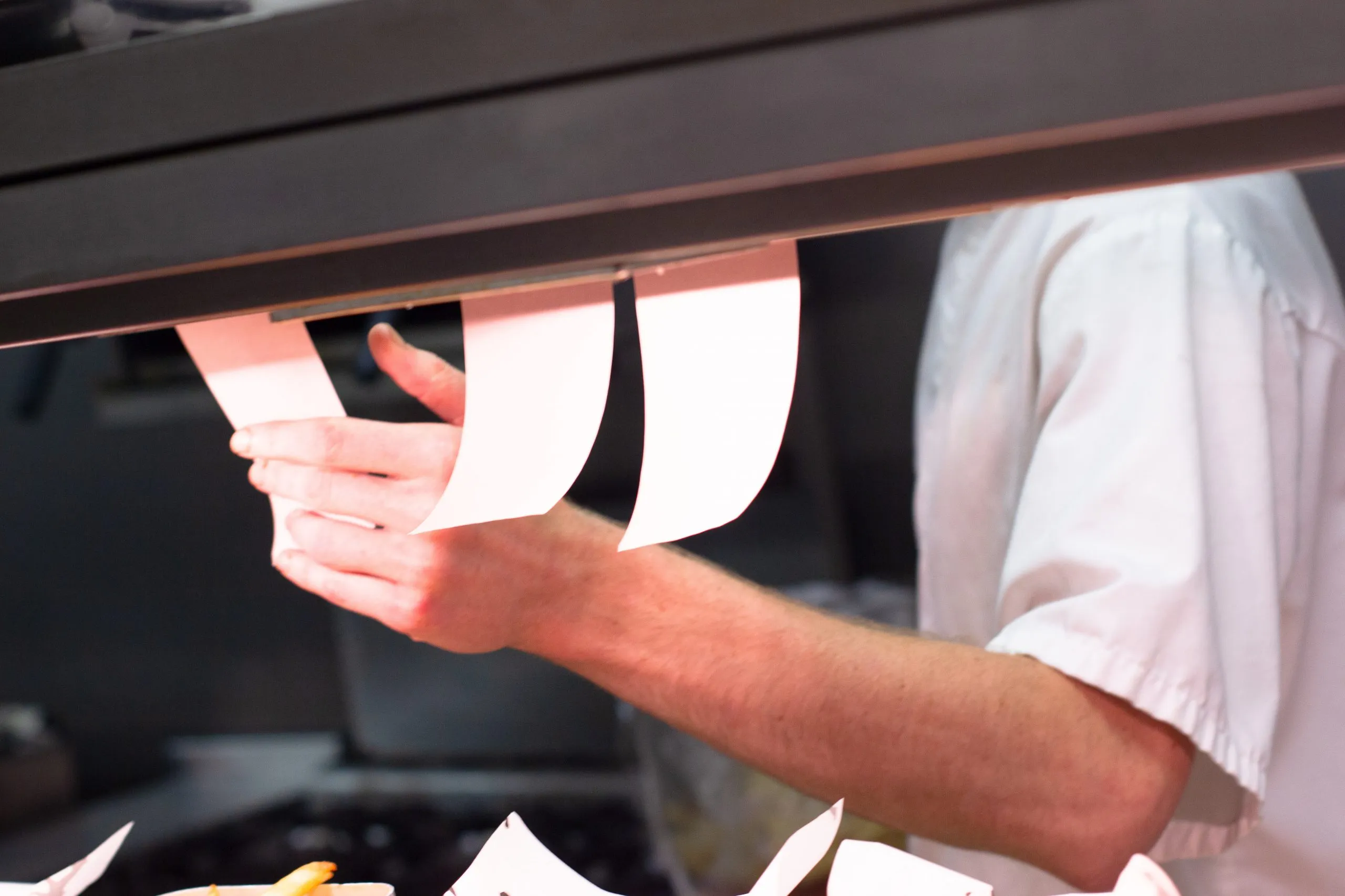 Hoe zet u een bezorgservice op in uw restaurant?